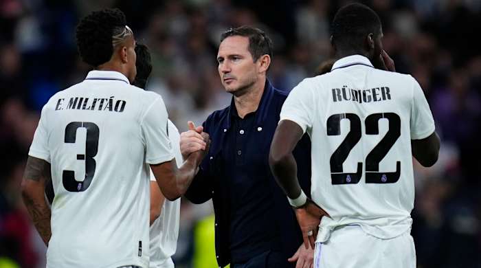 Chelsea manager Frank Lampard and Real Madrid players